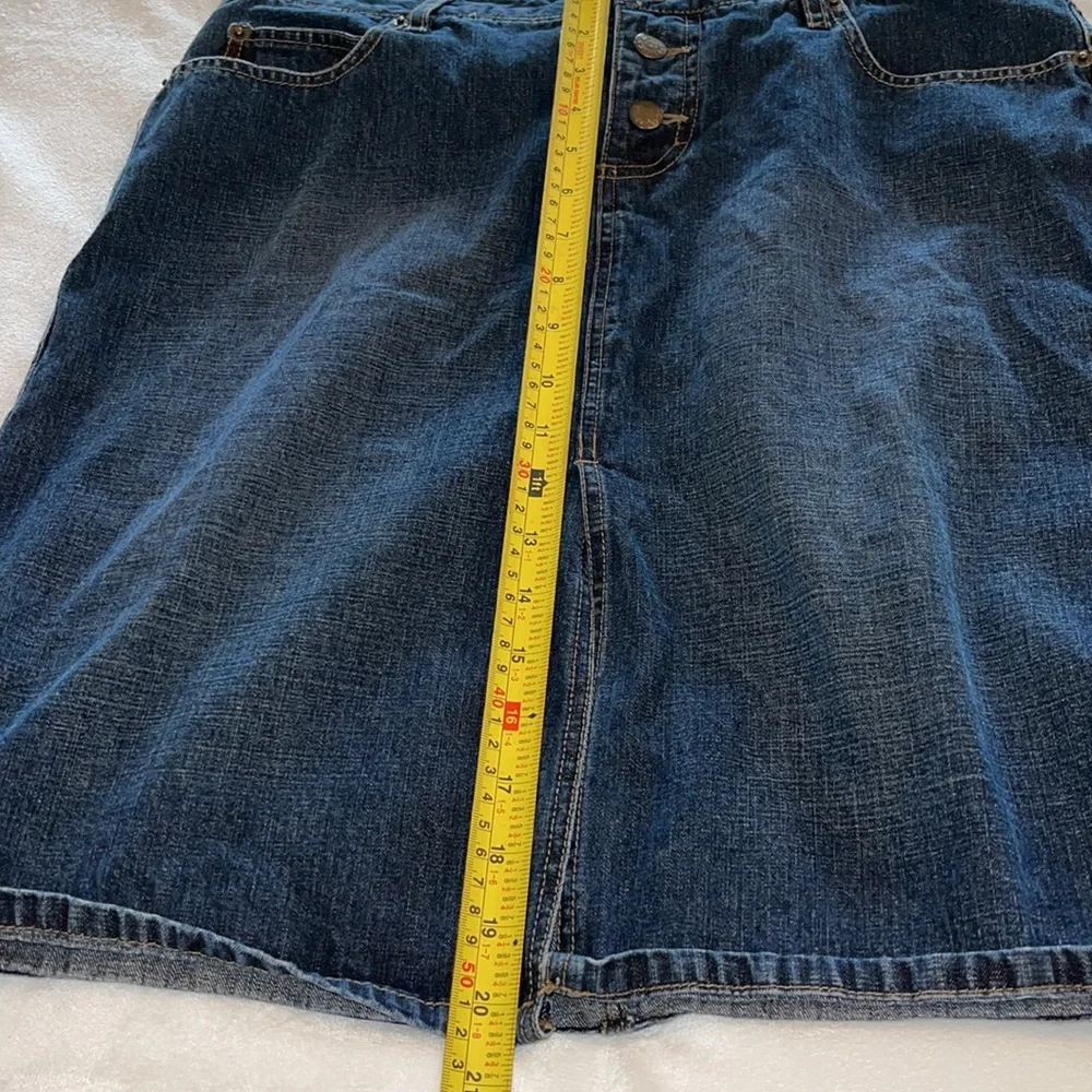 Mudd Blue Denim  Y2K Mini Skirt With 5 Pockets and Slit up the Front Size 11 - Picture 7 of 10